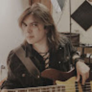 Meet your Posher, Mika